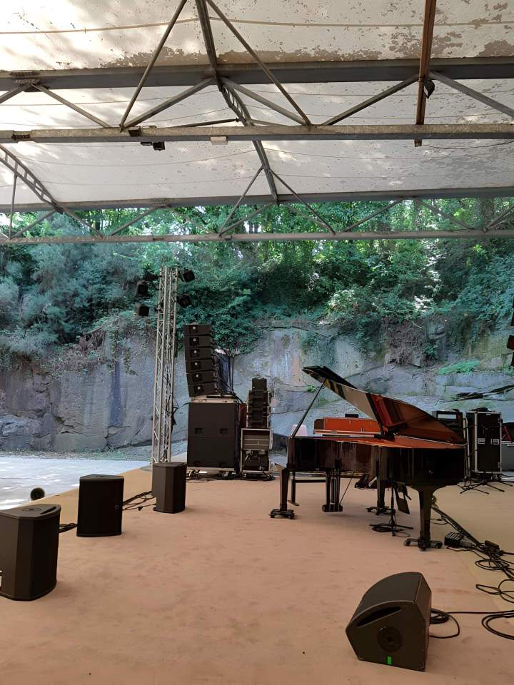 Location de piano Tinténiac