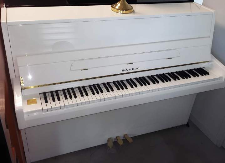 Piano à accorder Tinténiac