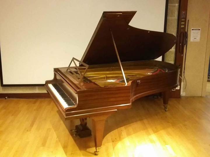 Réparation de piano Tinténiac