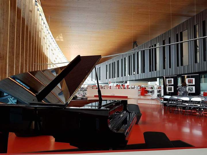 Location instrument piano Tinténiac