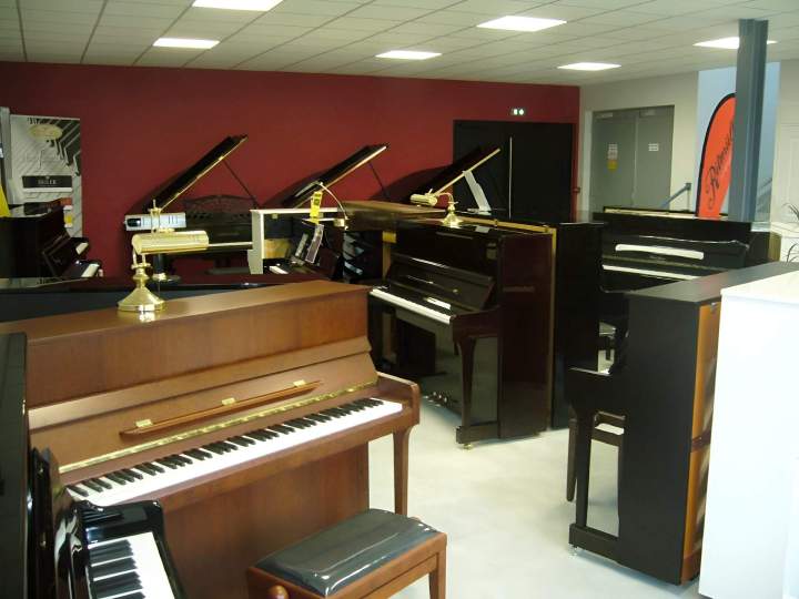 Magasin de pianos Tinténiac